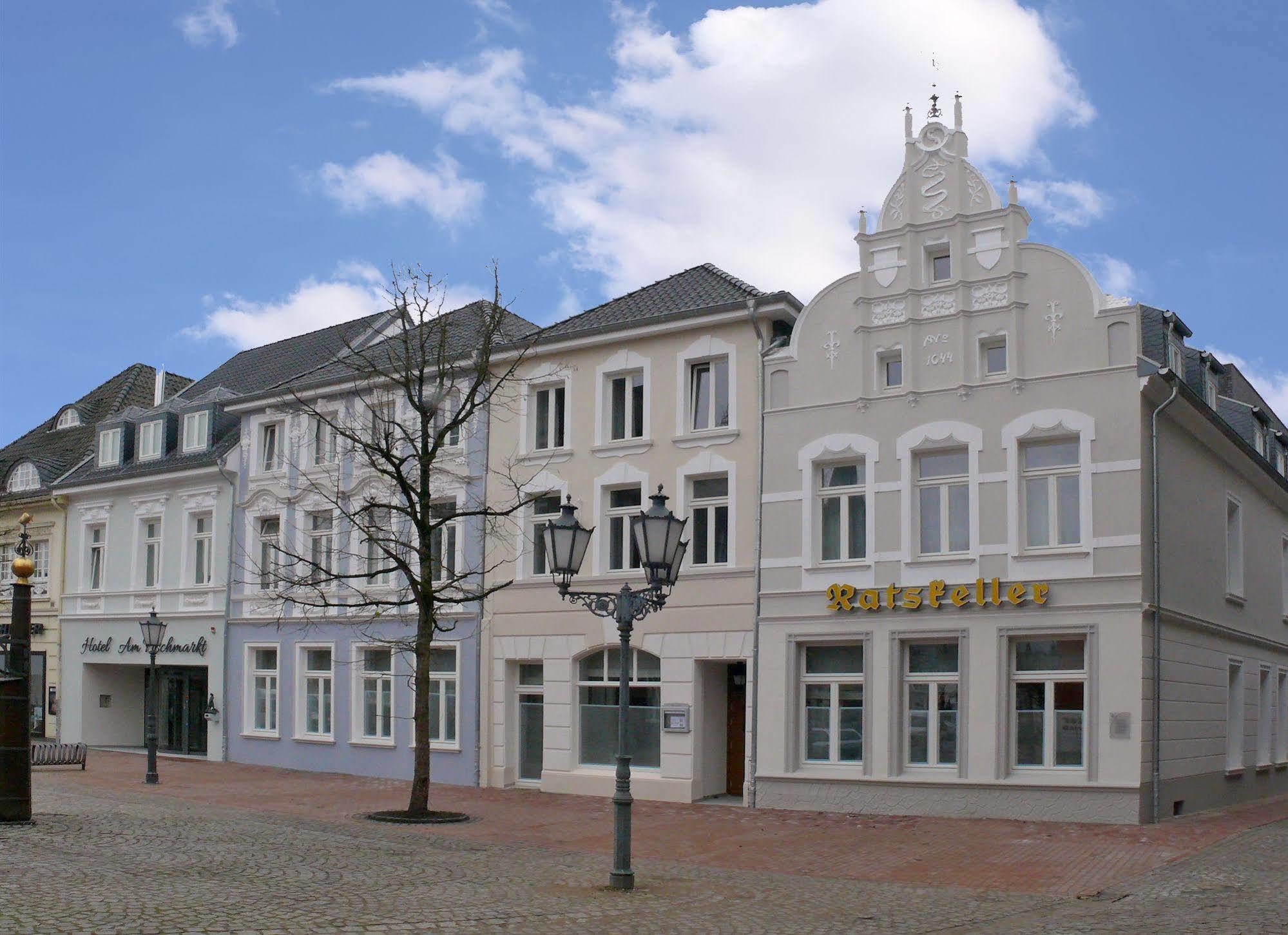 Hotel Am Fischmarkt Райнберг Экстерьер фото